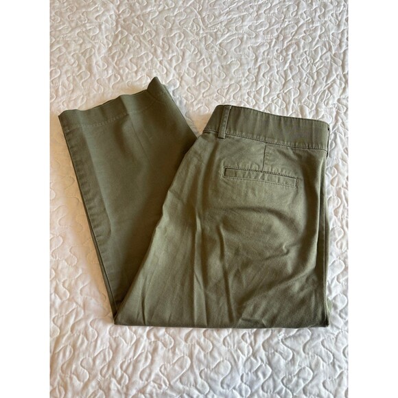 Briggs Olive Green Cropped Dress Pants size 10 petite - Picture 6 of 6